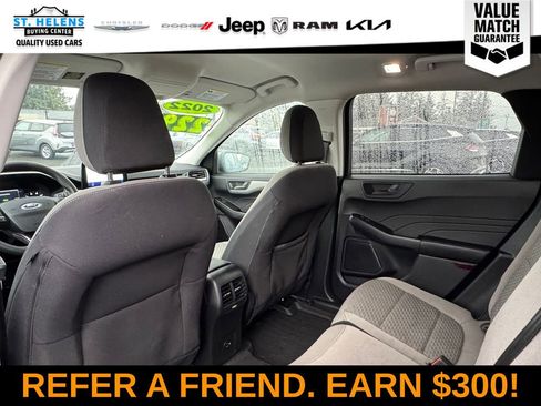 Used 2022 Ford Escape SE FWD image 33