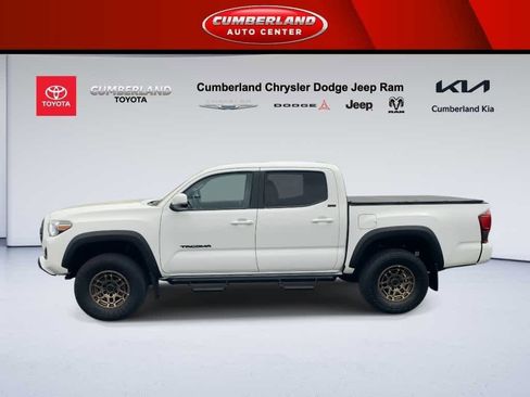 Used 2023 Toyota Tacoma 4x4 Double Cab w/ Trail Edition image 5