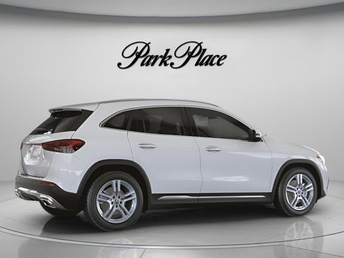 Certified 2021 Mercedes-Benz GLA 250 image 22
