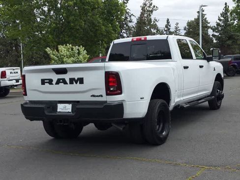 New 2026 RAM 3500 Tradesman AWD/4WD image 8