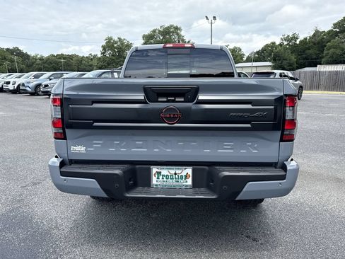 Used 2025 Nissan Frontier PRO-4X AWD/4WD image 4