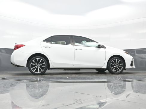 Used 2019 Toyota Corolla SE image 31