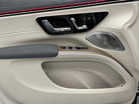 Used 2023 Mercedes-Benz EQS 450+ SUV image 18