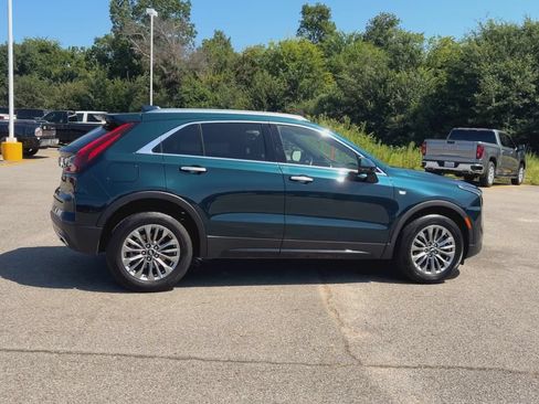 Used 2025 Cadillac XT4 Premium Luxury AWD/4WD image 9