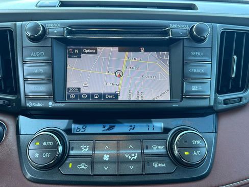 Used 2015 Toyota RAV4 Limited FWD image 27