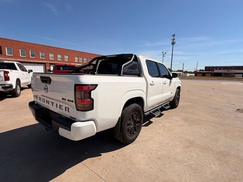 Certified 2023 Nissan Frontier SV w/ Midnight Edition Package AWD/4WD image 8