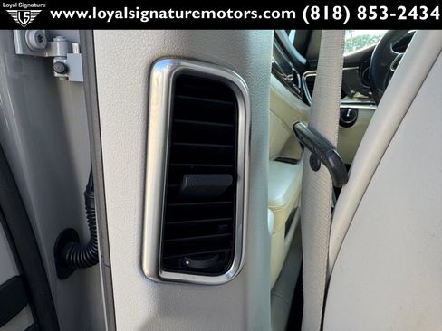 Used 2017 Porsche Panamera Turbo image 20