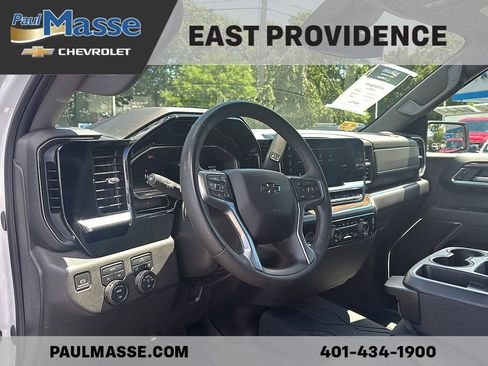 Certified 2024 Chevrolet Silverado 1500 RST w/ Rally Edition AWD/4WD image 17