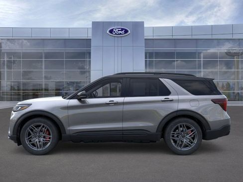 New 2026 Ford Explorer ST image 3