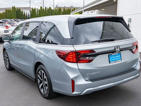 New 2026 Honda Odyssey EX-L image 8