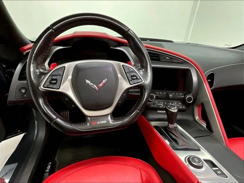 Used 2017 Chevrolet Corvette Z06 RWD image 16