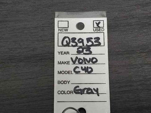 Certified 2023 Volvo C40 Recharge Core image 34