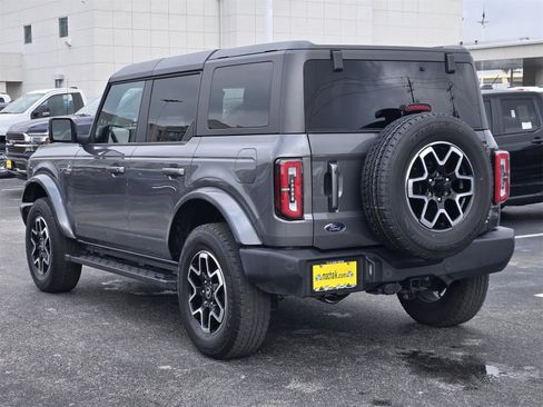 Used 2024 Ford Bronco Outer Banks image 7