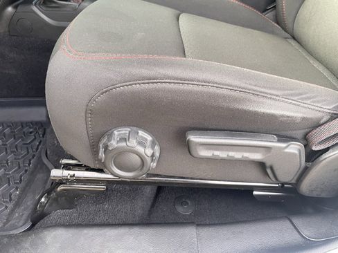 Used 2023 Jeep Wrangler Unlimited Rubicon w/ LED Lighting Group image 11