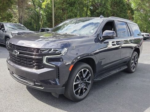 Used 2024 Chevrolet Tahoe RST w/ Luxury Package AWD/4WD image 3