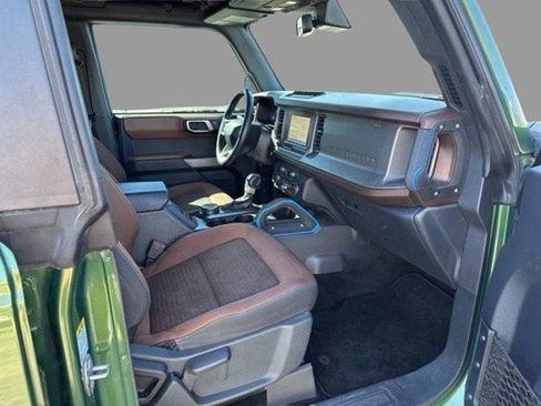 Used 2023 Ford Bronco Outer Banks w/ Sasquatch Package image 2