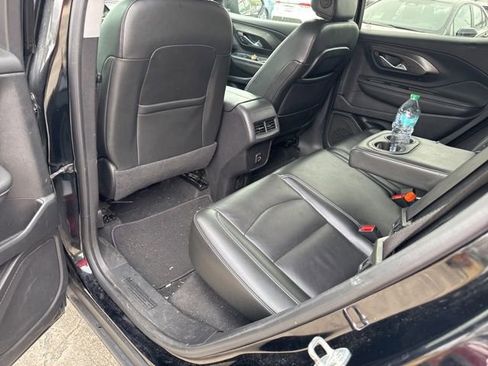 Used 2023 GMC Terrain SLT w/ Elevation Edition image 15