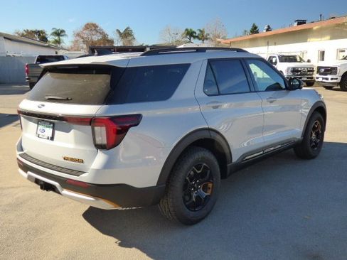 New 2026 Ford Explorer Tremor image 3