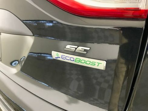 Used 2015 Ford Escape SE w/ Equipment Group 201A FWD image 14