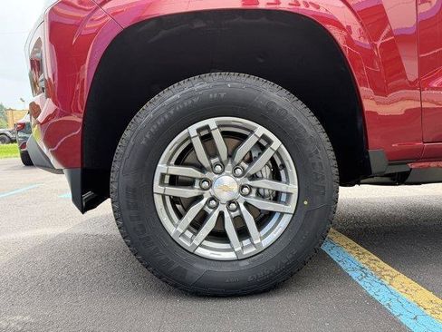 New 2025 Chevrolet Colorado LT w/ LT Convenience Package image 7