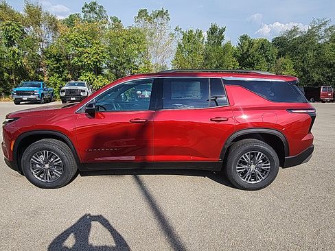 New 2026 Chevrolet Traverse LT w/ Driver Confidence Package image 5