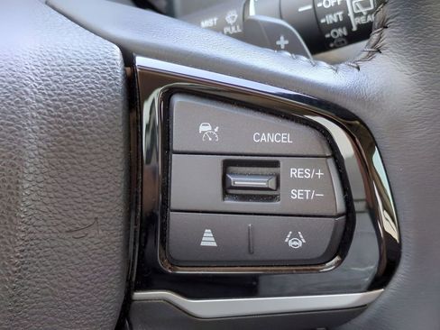 Used 2025 Honda Odyssey Touring image 28