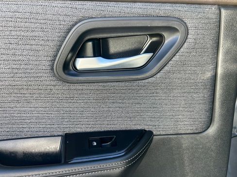 Used 2022 Nissan Rogue SV FWD image 30
