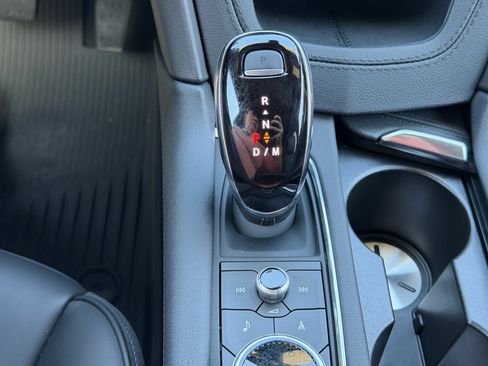 Certified 2024 Cadillac XT6 Premium Luxury w/ Platinum Package image 27