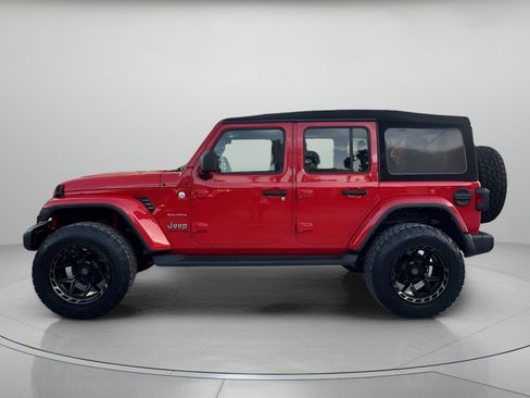 Used 2023 Jeep Wrangler Sahara image 5