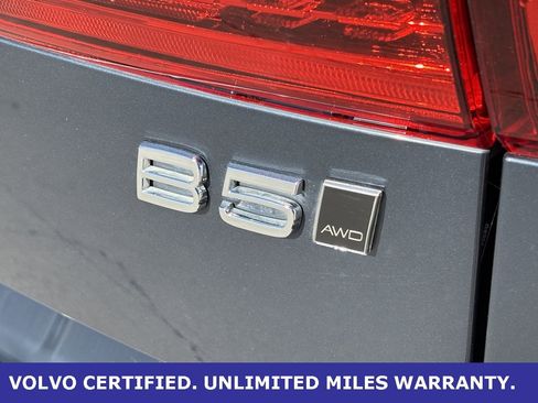 Certified 2022 Volvo XC60 B5 Momentum w/ Advanced Package image 11