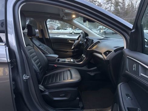 Certified 2022 Ford Edge SEL w/ Convenience Package image 18
