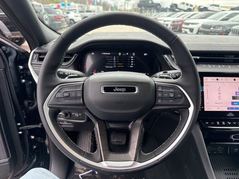 New 2026 Jeep Grand Cherokee Limited image 10