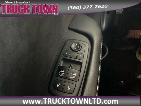 Used 2020 Dodge Challenger SRT Hellcat w/ Plus Package RWD image 13