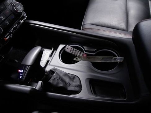 Used 2025 Dodge Durango GT image 30