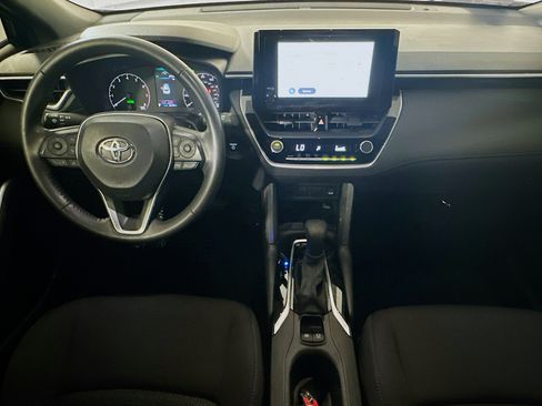 Used 2024 Toyota Corolla Cross AWD Hybrid image 27