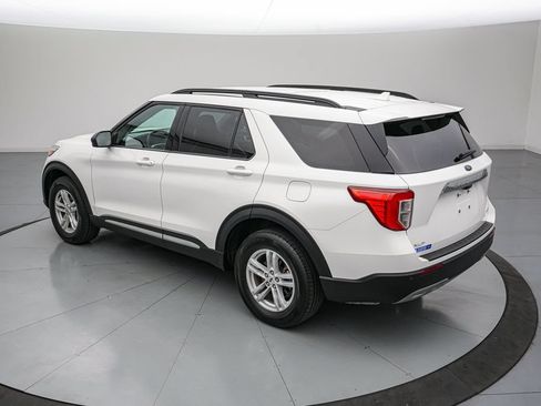 Certified 2024 Ford Explorer XLT w/ Equipment Group 202A AWD/4WD image 6
