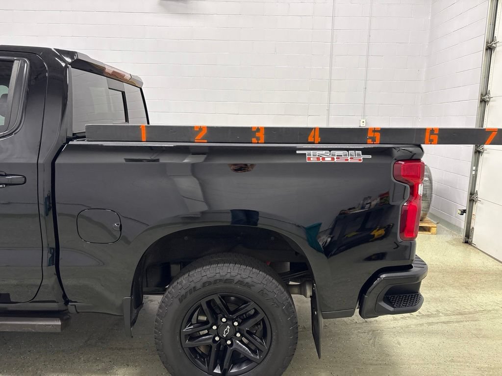 Used 2020 Chevrolet Silverado 1500 LT Trail Boss AWD/4WD image 13