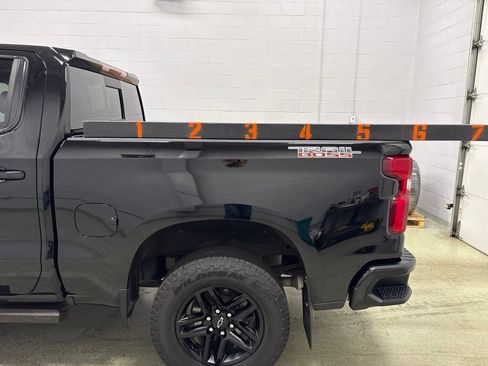Used 2020 Chevrolet Silverado 1500 LT Trail Boss AWD/4WD image 13