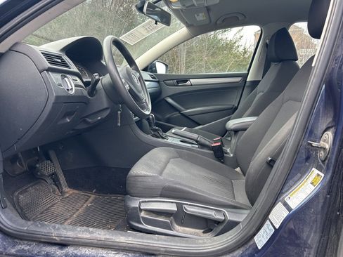 Used 2015 Volkswagen Passat 1.8T S image 6
