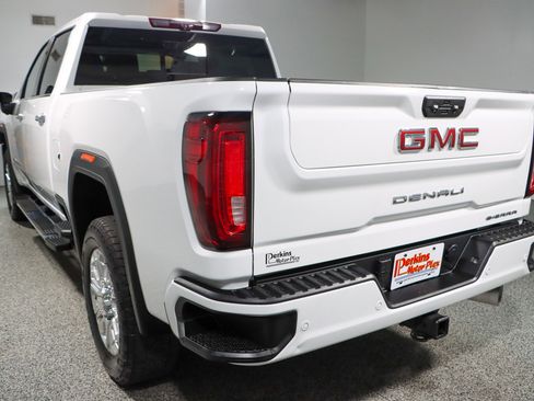 Used 2023 GMC Sierra 2500 Denali w/ Denali Ultimate Package image 9