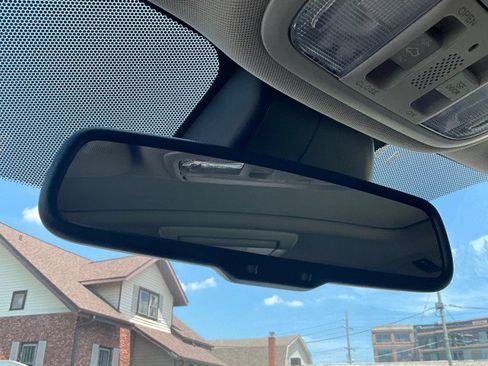 Used 2017 Honda Odyssey Touring image 17