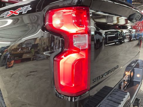 Used 2024 Chevrolet Silverado 1500 RST AWD/4WD image 27
