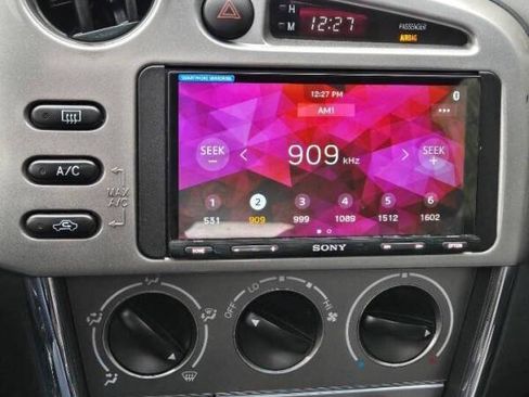 Used 2006 Toyota Matrix XR image 24