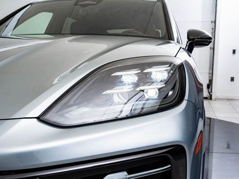 New 2026 Porsche Cayenne AWD/4WD image 13