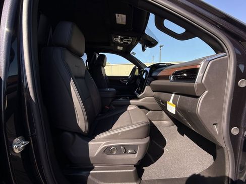 New 2026 GMC Yukon XL Denali AWD/4WD image 28