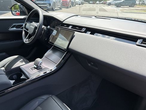 New 2026 Land Rover Range Rover Velar Dynamic SE image 14