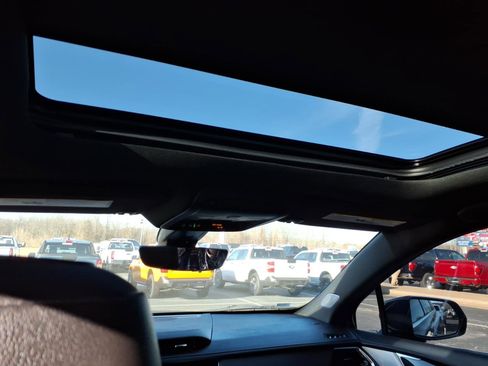 Used 2024 Cadillac XT5 Premium Luxury w/ Technology Package image 17