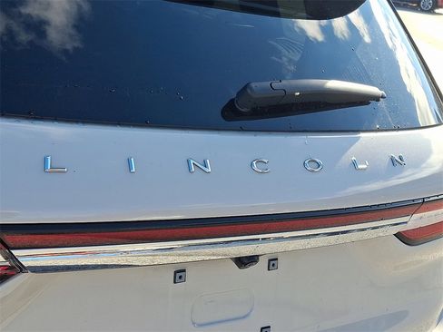 Used 2022 Lincoln Corsair AWD w/ Premium Package image 32