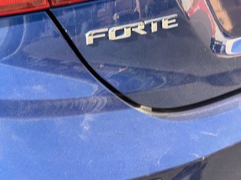 Used 2021 Kia Forte LXS FWD image 8