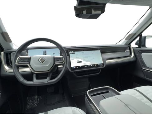 Used 2025 Rivian R1S Adventure AWD/4WD image 38